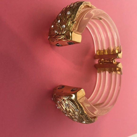 RARE Fly With Me Lucite Hinged Angel Wing Bracelet - Picture 11 of 11